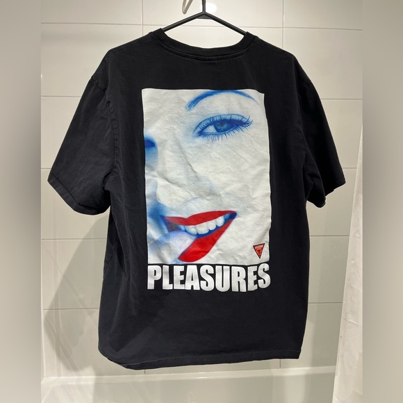 Guess X Pleasures T-Shirt - Picture 1 of 3